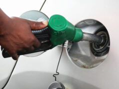 Dívida do Estado às petrolíferas sobe. Reajuste em alta do preço de combustível. confira Dívida do Estado às petrolíferas